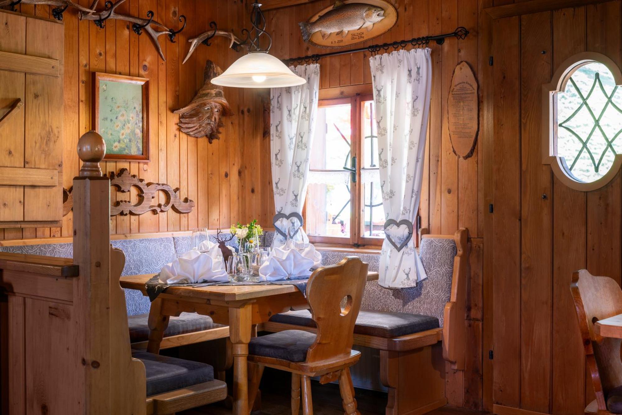 Senninger Alm Acomodação com café da manhã Hollersbach im Pinzgau Exterior foto